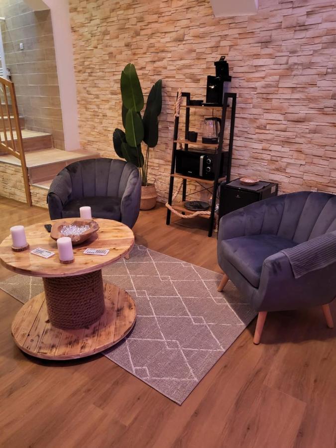 Le De La Cathedrale - Jacuzzi - Sauna - Champagne - Netflix - Wifi Apartment *