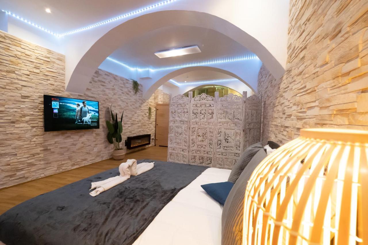 Le De La Cathedrale - Jacuzzi - Sauna - Champagne - Netflix - Wifi Troyes