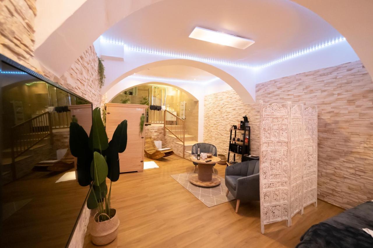 Le De La Cathedrale - Jacuzzi - Sauna - Champagne - Netflix - Wifi Apartment *